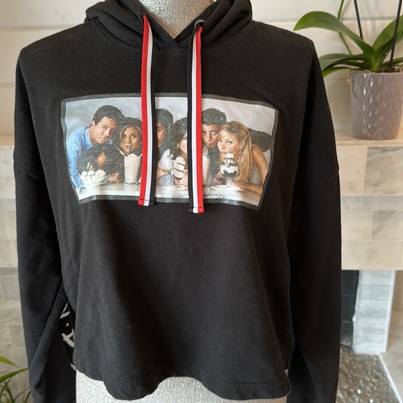 Friends The TV Series Black Cropped Cotton Blend Hoodie Size Large - Picture 11 of 12